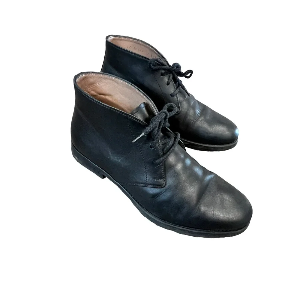 SALVATORE FERRAGAMO SACHIE BLACK LEATHER GANCINI CHUKKA BOOTS ANKLE LACE UP 7 EE